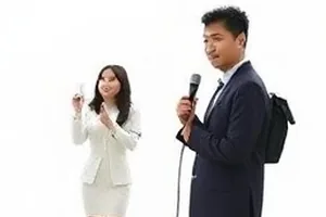 停摆前的最后一次点名封面：车间点名板与排班表